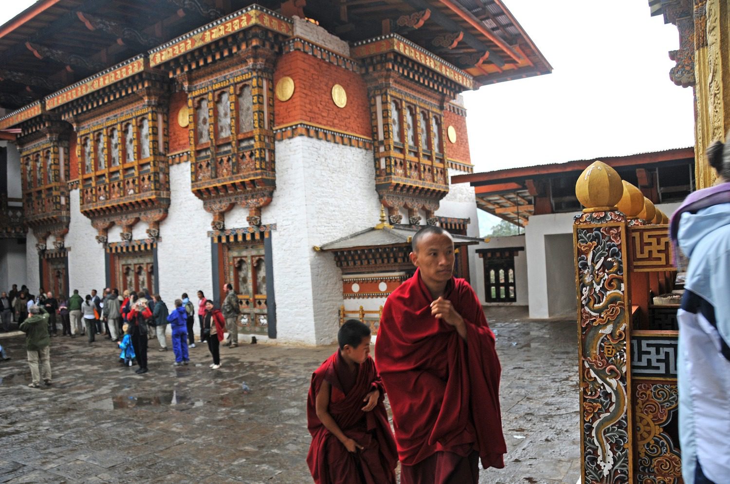 Храм Лхунце дзонг. Бутан 1970 столица. Бутан и Россия.